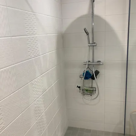 3 A Louer Chez Habitant Rum i privatbostad *