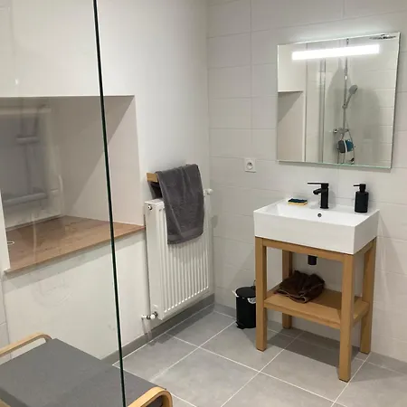 3 A Louer Chez Habitant Rum i privatbostad *